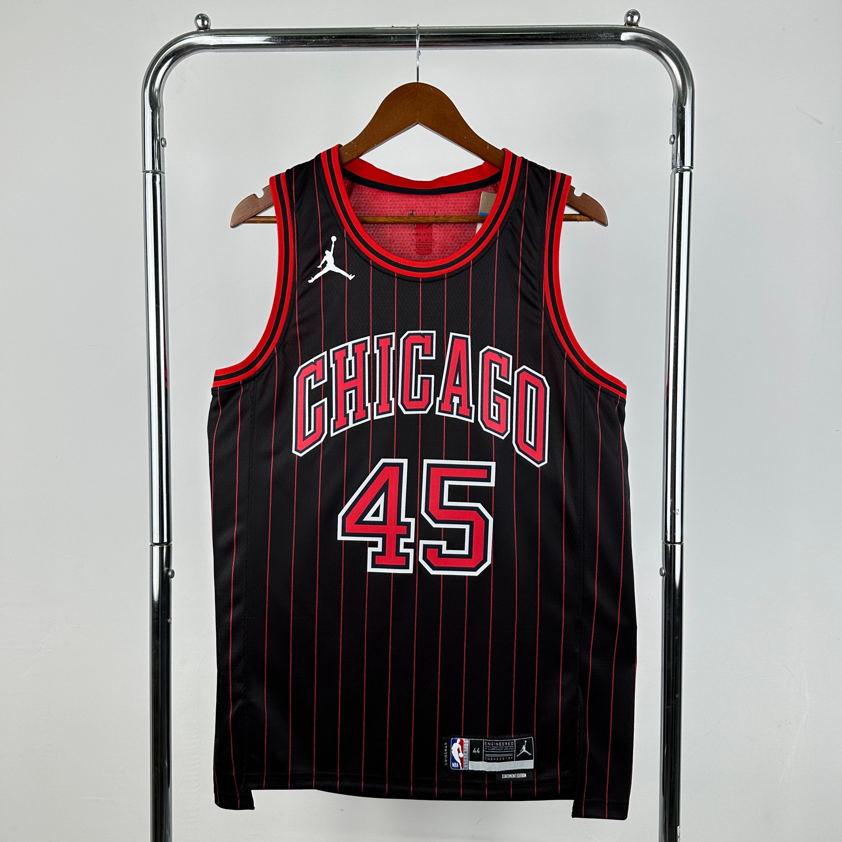 Chicago Bulls Jumpman Limited Edition - Michael Jordan #45