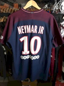 Maillot de Neymar numéro 10 au PSG