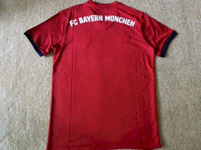 Bayern Munich rouge - image 3
