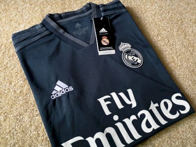 Real Madrid noir - image 5