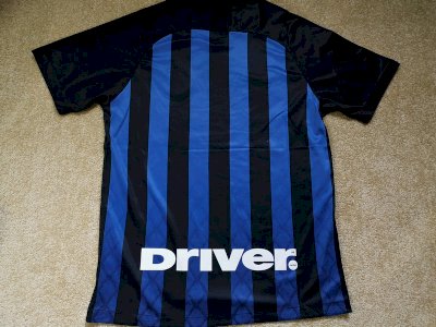 Inter Milan - Blue and black stripes jersey - image 3