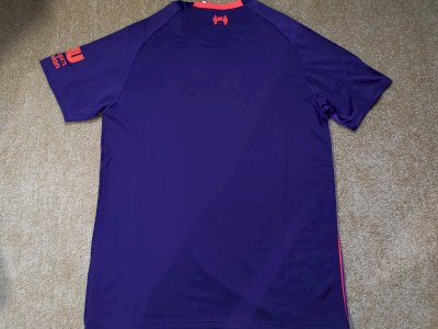 Liverpool - Purple jersey - image 4