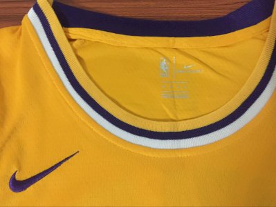 Kobe Bryant - Los Angeles Lakers - image 4