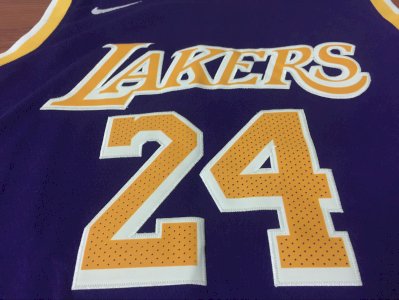 Kobe Bryant - Los Angeles Lakers purple - image 4