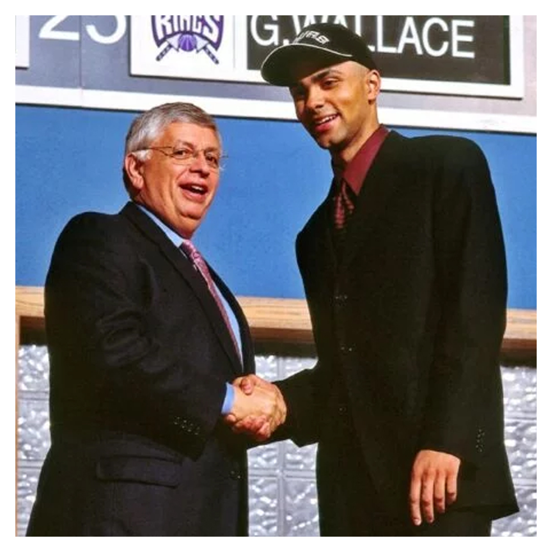 NBA : Tony Parker enters the legend, his jersey retired ...